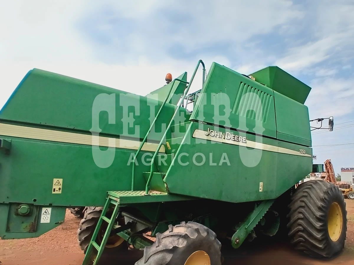 JOHN DEERE 1550