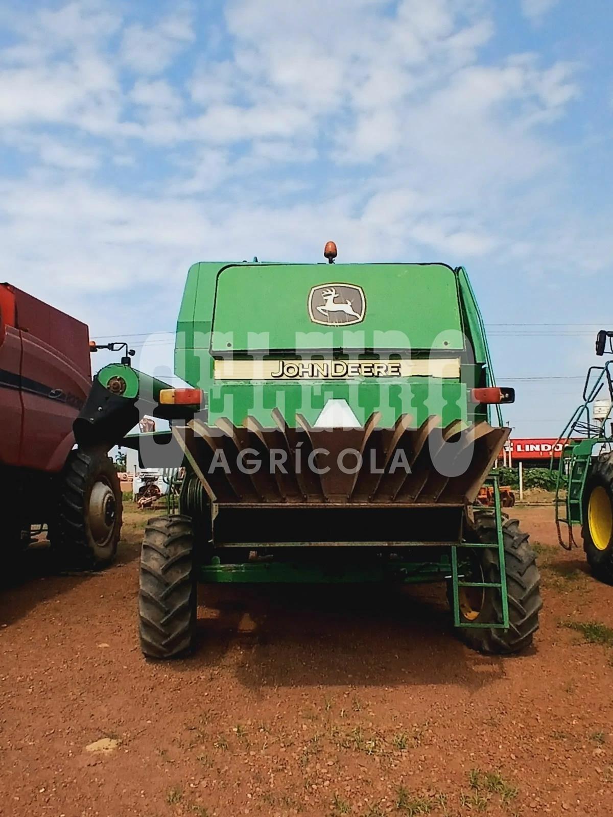 JOHN DEERE 1550 ATRAS