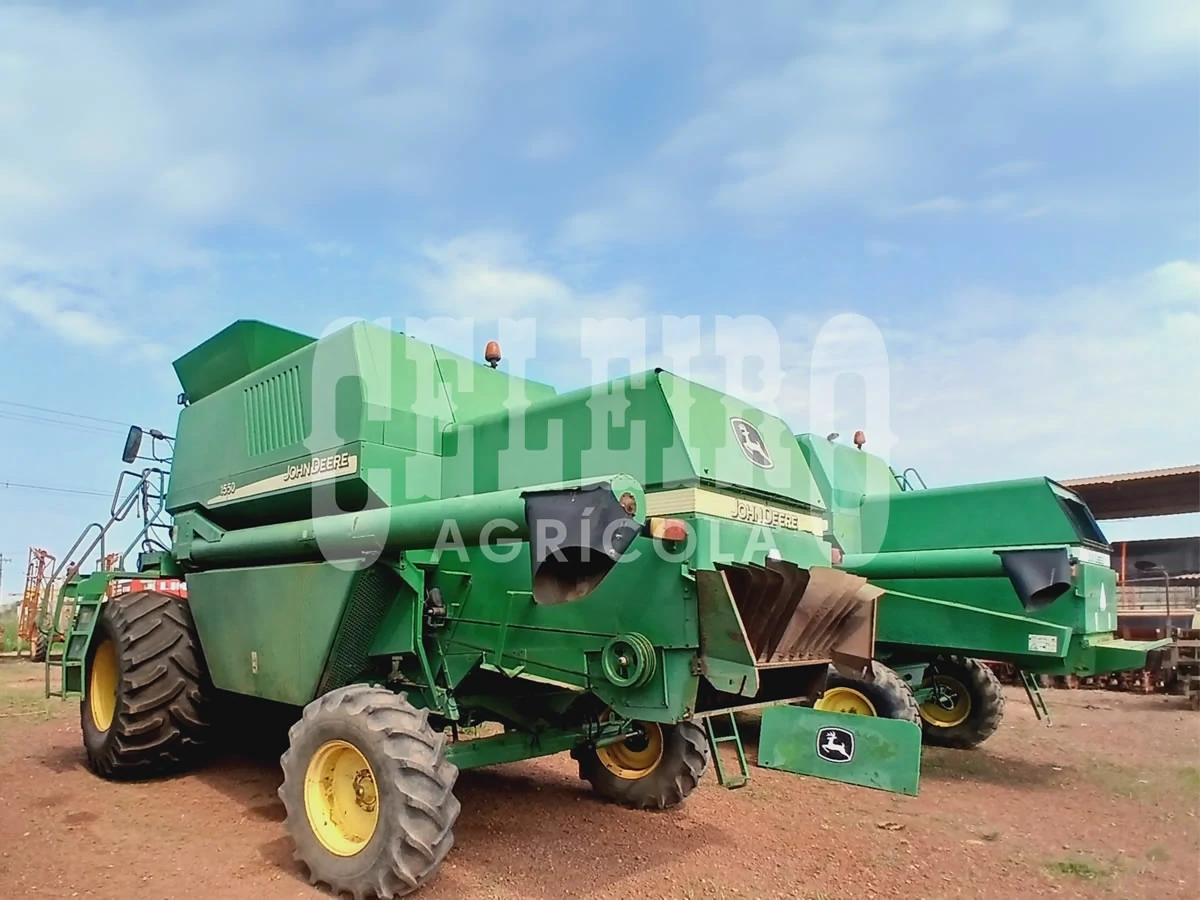  John Deere 1550